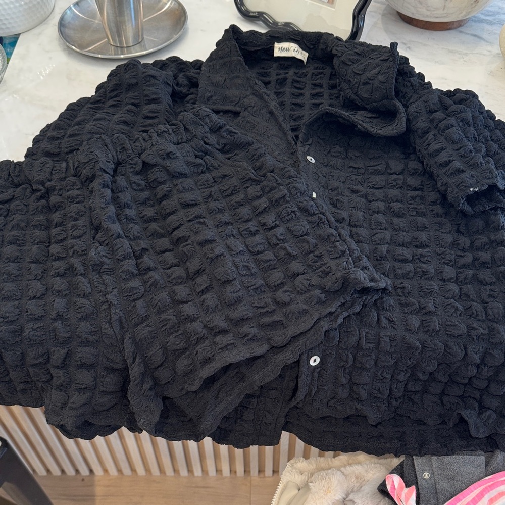 Black Textured Women Shorts